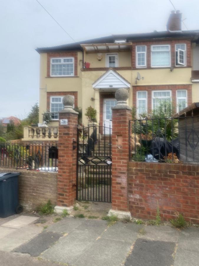 Big Home In London, Forest Hill 外观 照片